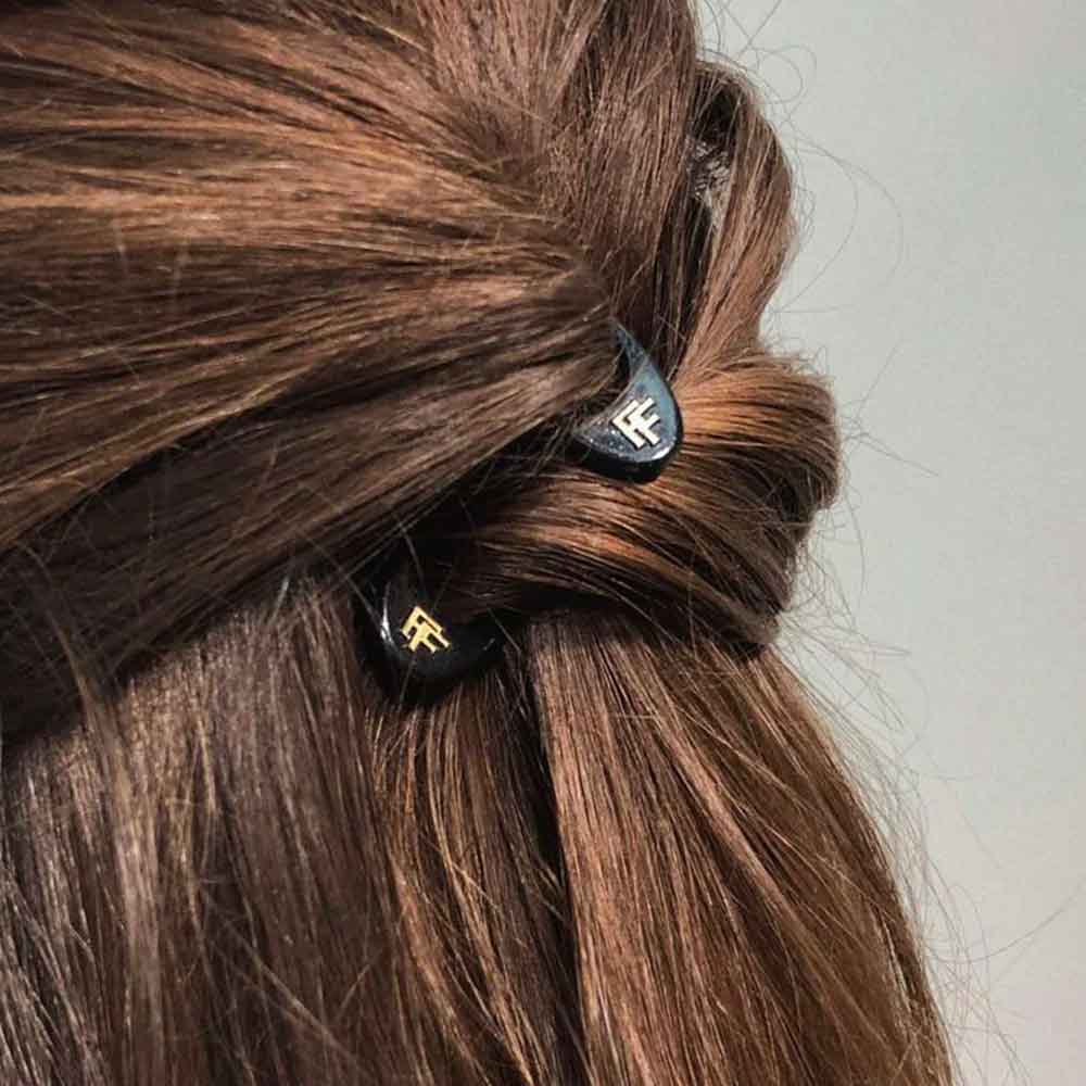 Elevate your hairstyling with Fiona Franchimon's Nº 1 HAIRPIN in Black. Unlock a new level of styling precision and hold. Suitable for all hair types. The DO Salon ships Australia-wide - Each box contains three hairpins! Upgrade your hairstyling now. Lifestyle 