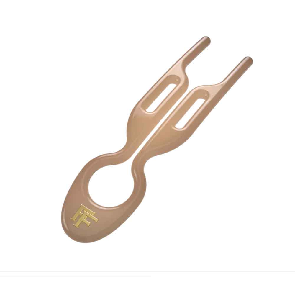 Elevate your hair game with Fiona Franchimon's Nº 1 HAIRPIN in Satin Sand. Discover its unique design and superior grip, perfect for all hair types. Shop now at The DO Salon to enhance your hairstyling experience.
