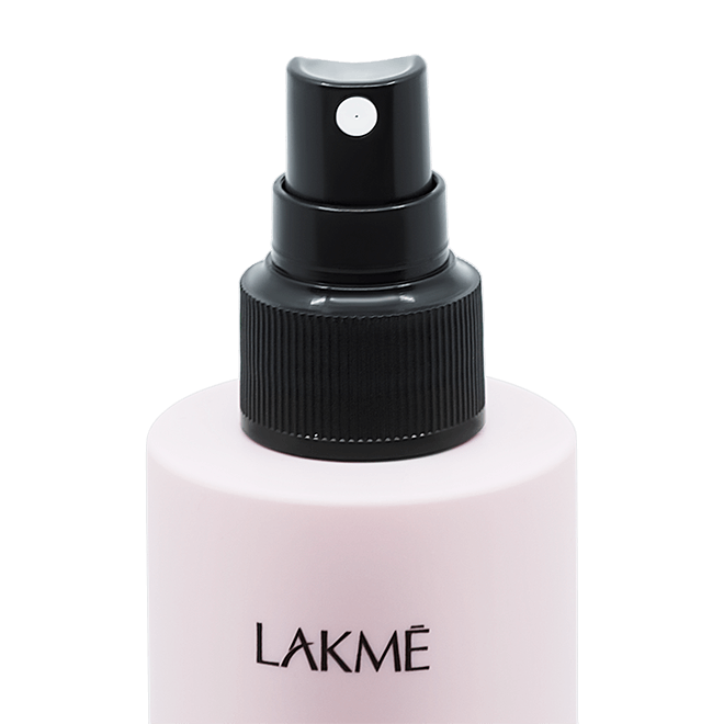 A heat protection spray that shields against frizz and thermal damage while boosting softness, flexibility and shine. Fight against frizz and tame rebellious hair with TEKNIA Frizz Control by Lakmé. The DO Salon located in St Kilda is a curly hair specialist.  Let our hairstylists tame and care for your locks and curls.  top